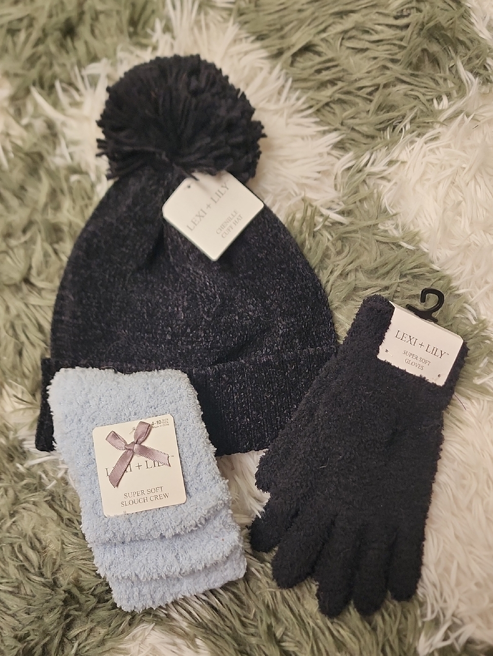 Lexi & Lily Gloves, Socks And Chenille Hat Set